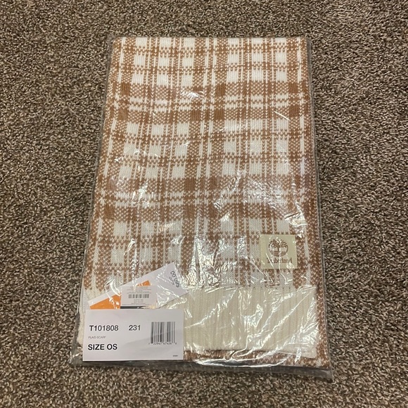 Timberland Accessories - Women’s Timberland Scarf. NWT.